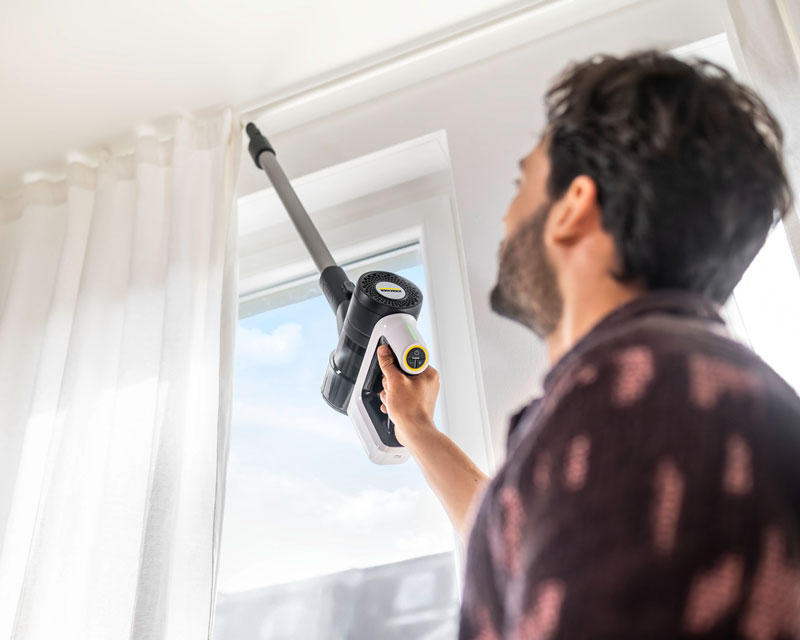 KARCHER VCS 3 Nano štapni usisivač sa posudom beli