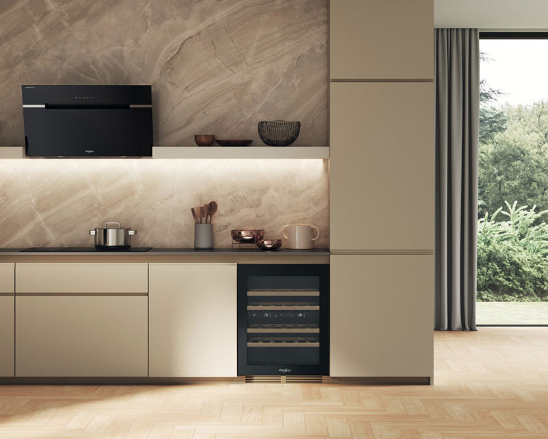 WHIRLPOOL WHWBU60D2B ugradna vinska vitrina - Image 2